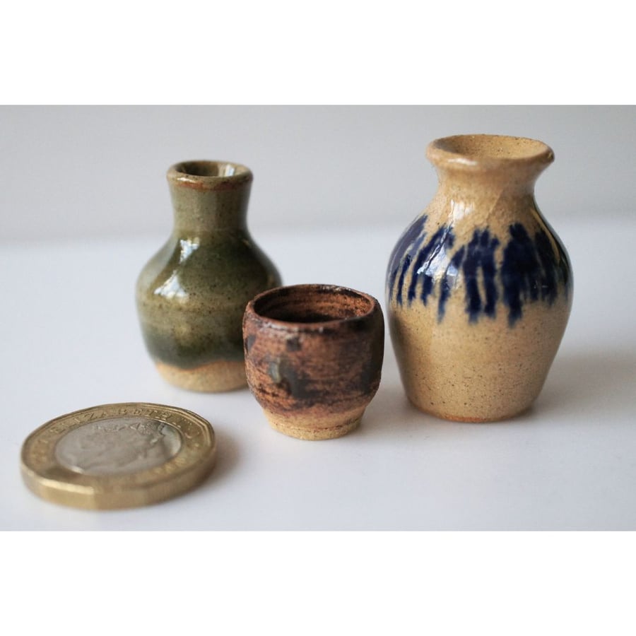Set of 3 tiny miniature pottery nanopots