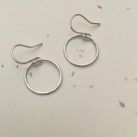 Silver Lace Imprinted Circle Earrings, silver geometric earrings, vintage lace j