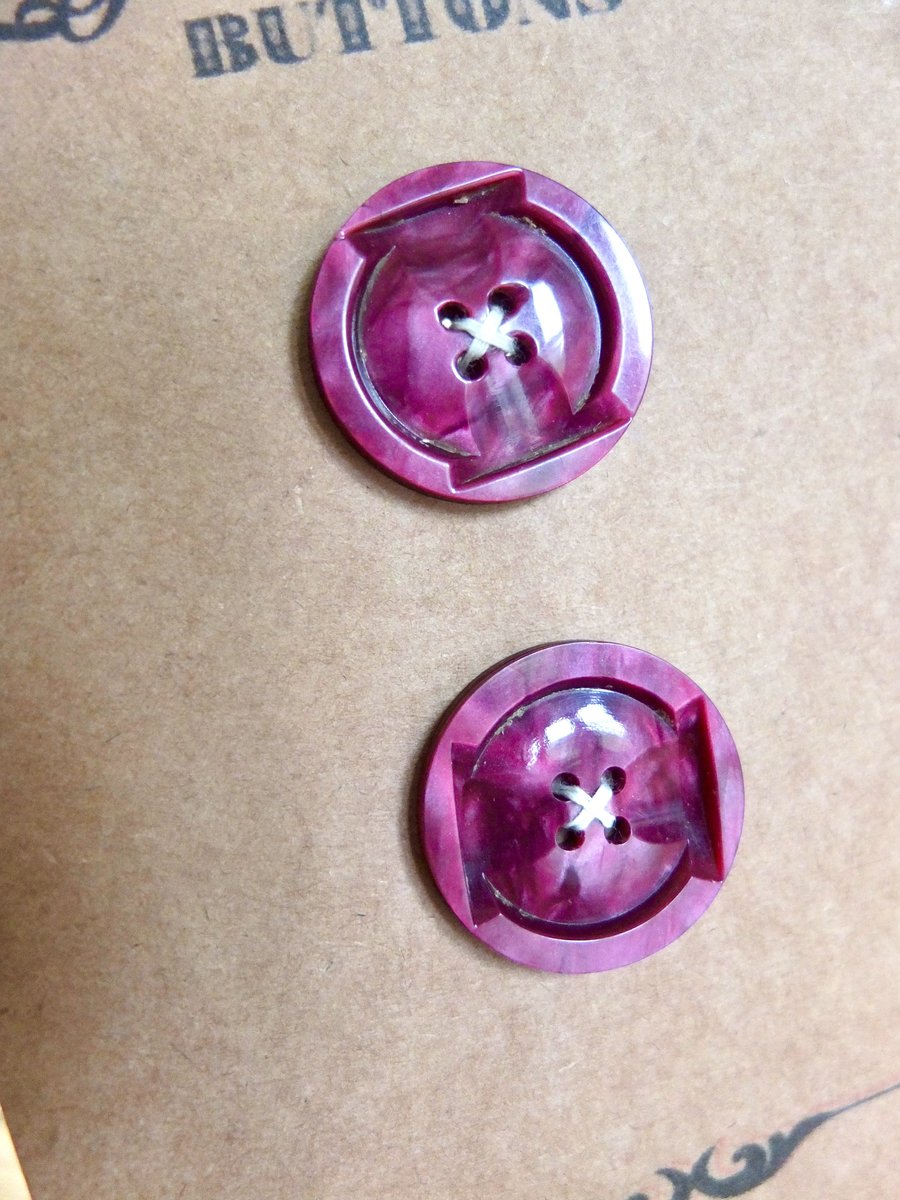 2 Vintage Art Deco Plum Buttons 27 mm