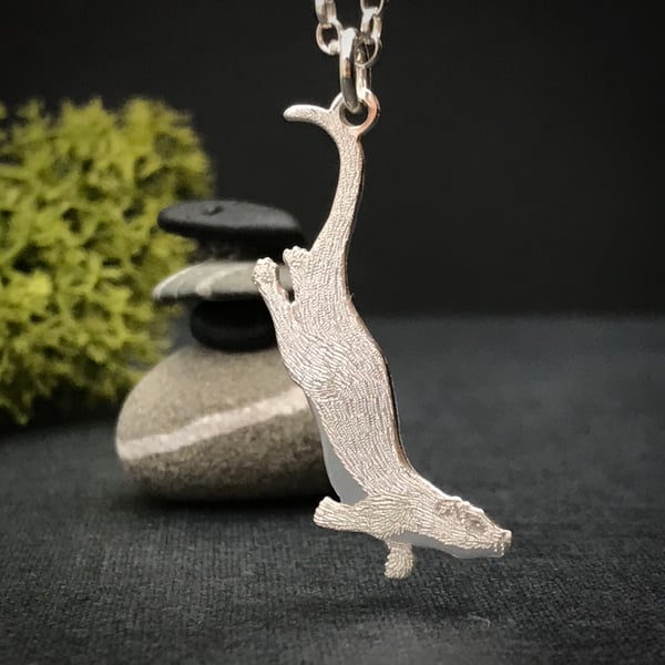 Silver Diving Otter Pendant