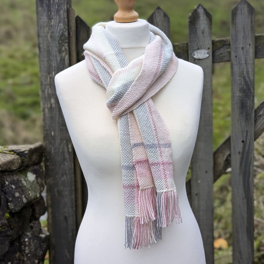 Pink and cream handwoven scarf
