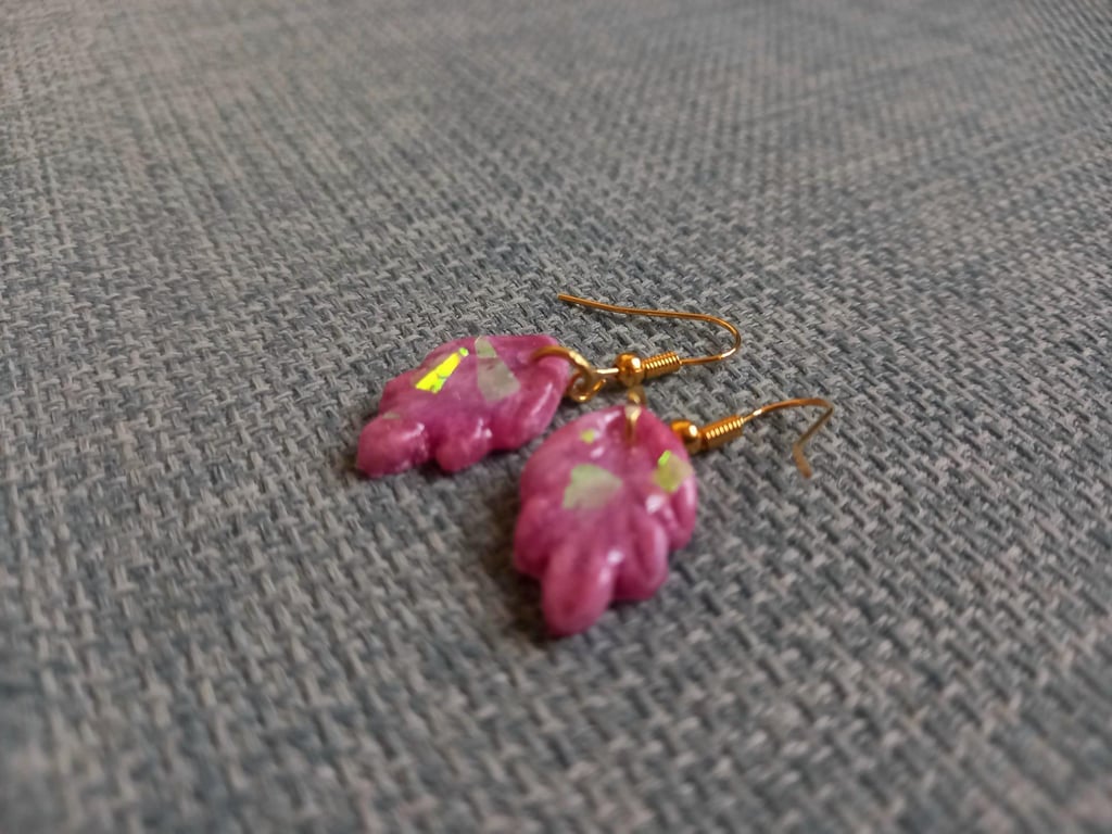 Elegant Shiny Pink Feather Earrings