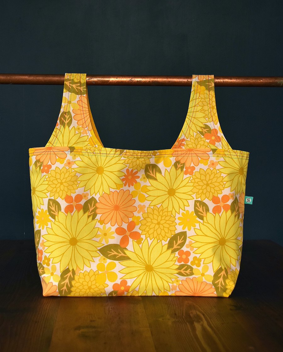 shopping bag – yellow flower print with yellow interior