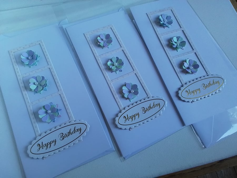 Birthday card with handmade flowers. Ref 069