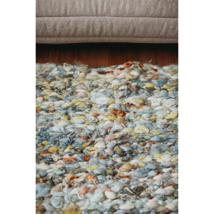 Pure wool rug woven with naturally dyed British wool