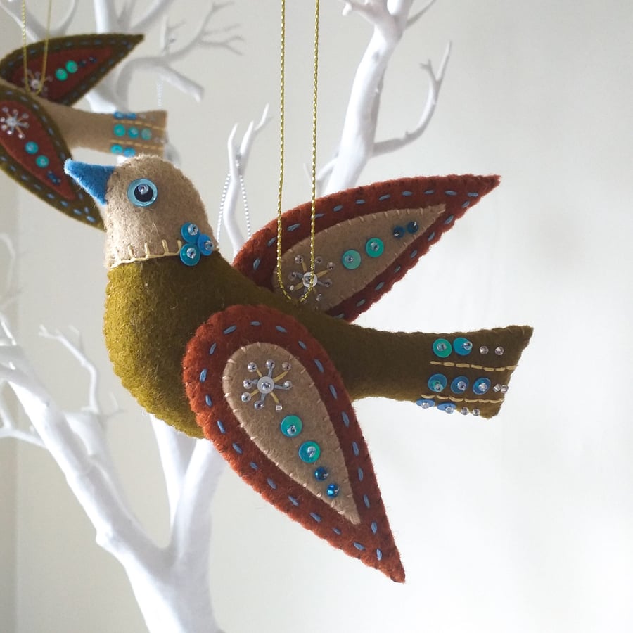 Wool Felt Bird ornament, Christmas tree decoration, mmmcrafts Snowbird ornament