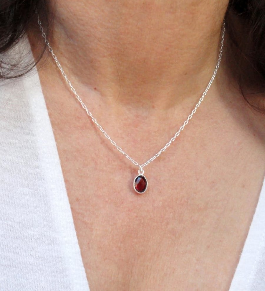 Silver garnet gemstone necklace