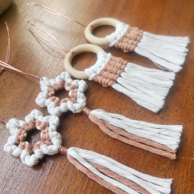 Christmas Macrame Ornaments, set of 4, Xmas Hanging - White & Blush FREE UK P&P