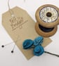 Small felted flowers posy brooch in turquoise and teal - vintage inspired - Image 1