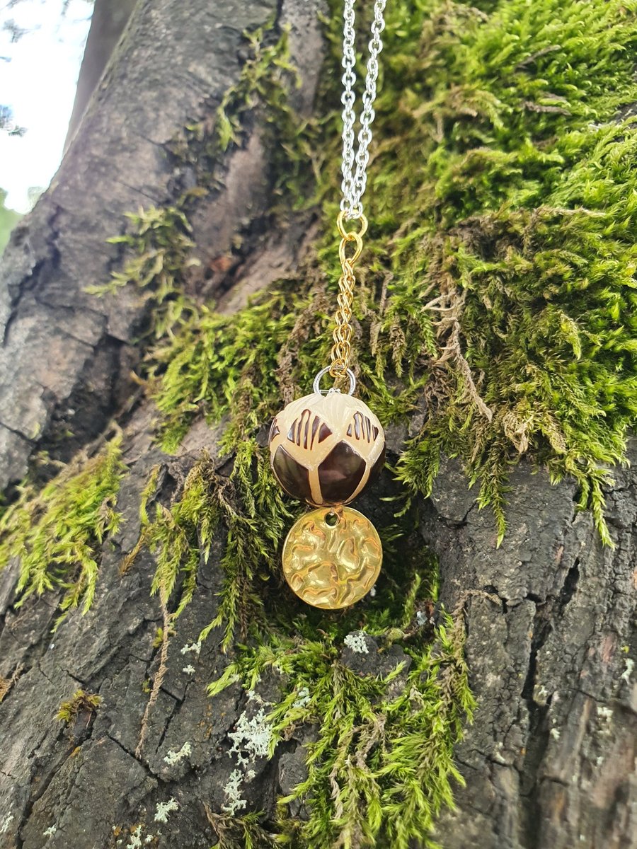 Carved Bodhi bead pendant silver necklace