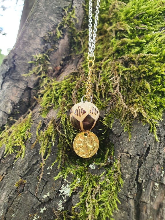Carved Bodhi bead pendant silver necklace