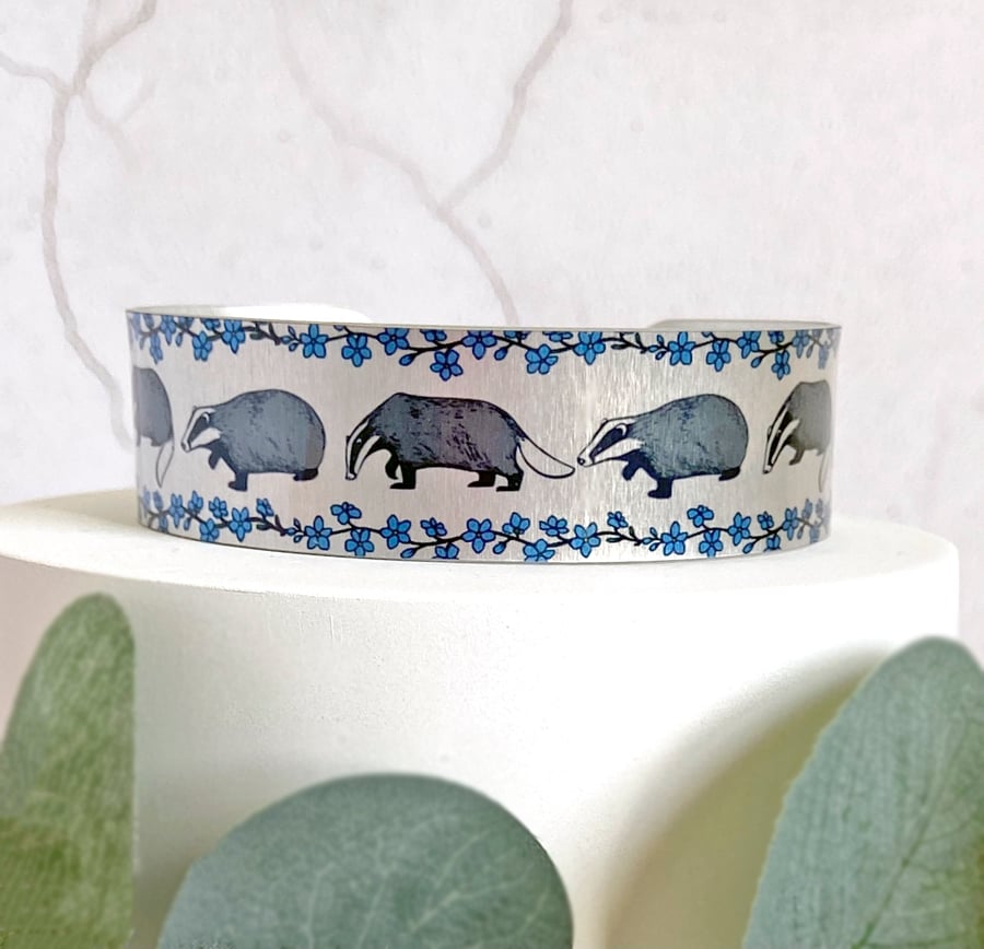 Badger jewellery, personalised cuff bracelet with badgers. (596)             