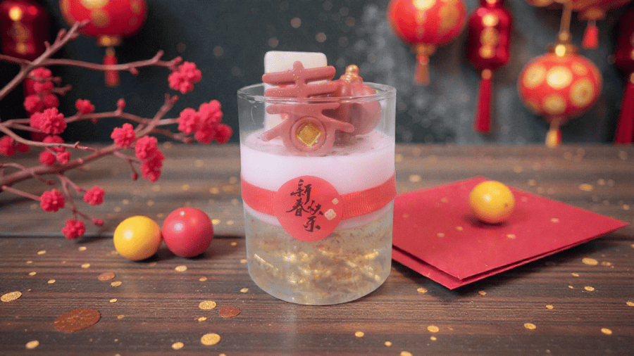 Lunar New Year "Xin Chun Kuai Le" Themed Candle