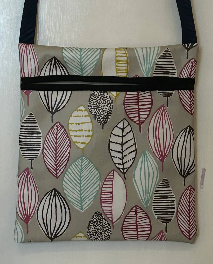 Crossbody oilcloth peg bag