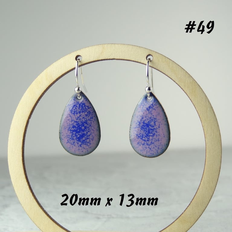 Speckled mauve-pink blue glass enamelled copper drop earrings, teardrop, 20x13mm