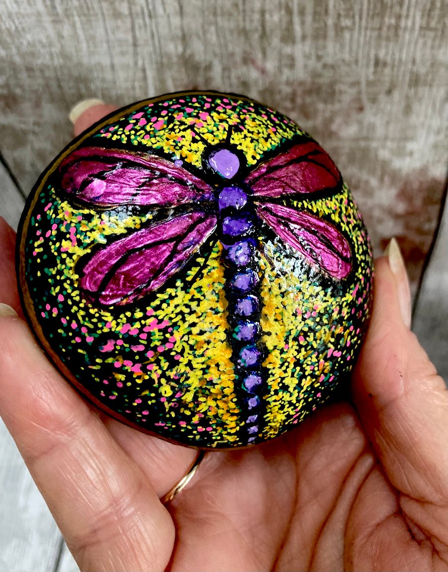 Metallic Textured Dragonfly Hand Painted Stone Rock Art Paper Weight Ornament