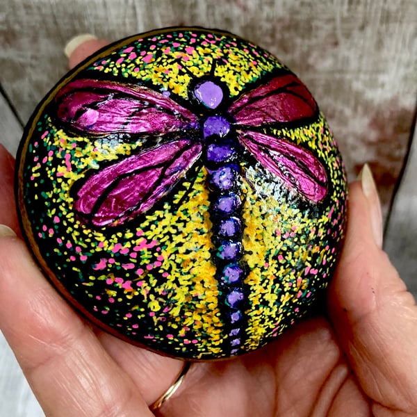 Metallic Textured Dragonfly Hand Painted Stone Rock Art Paper Weight Ornament