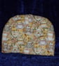 Tea Cosy for 6 Cup tea pot with Yellow and Cream Cups and Saucers - Image 3