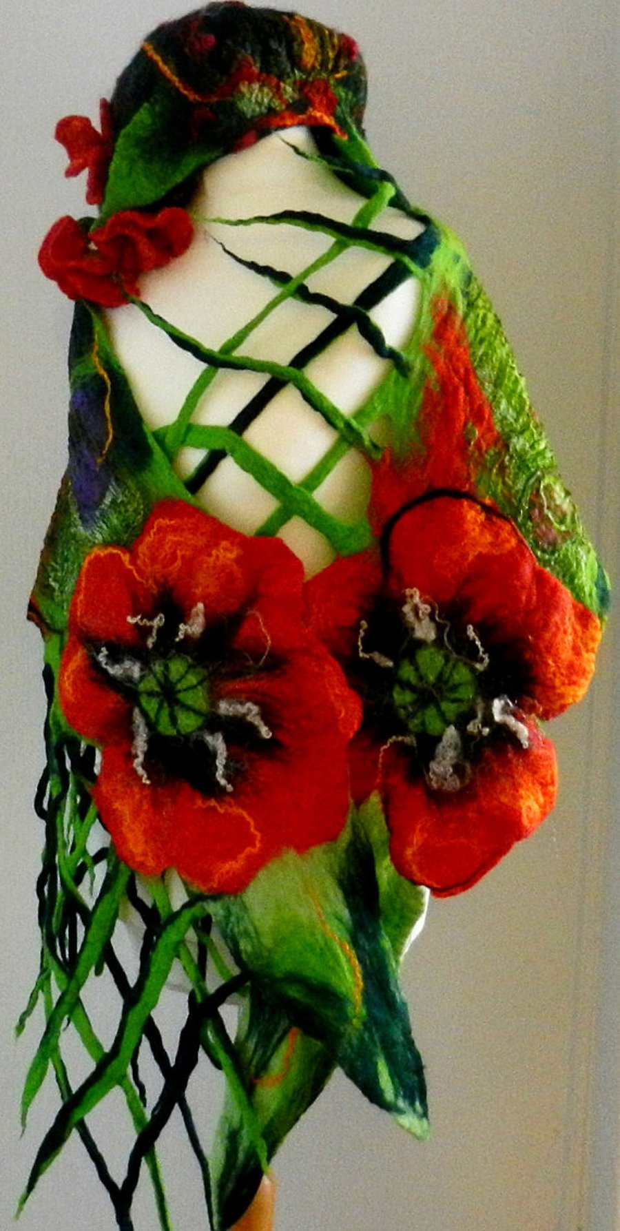 Wool Jewelry felted SCARF-poppy-