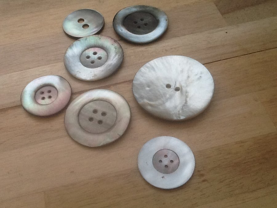 Collection of 7 Large vintage Mother of Pearl Buttons!