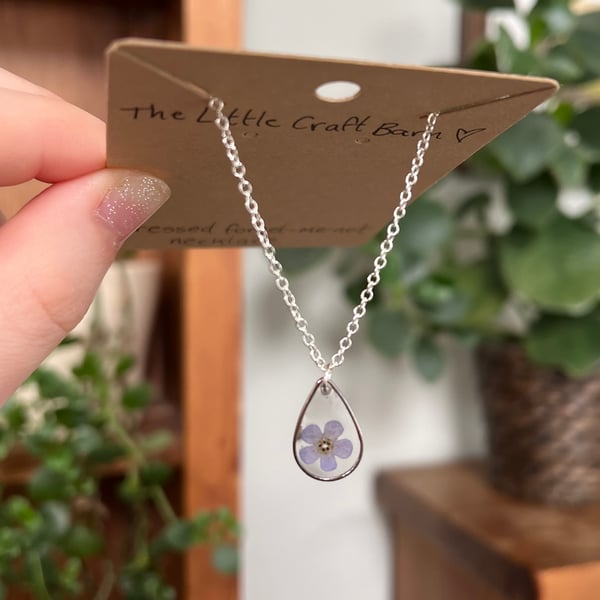 Pressed Flower Necklaces 2