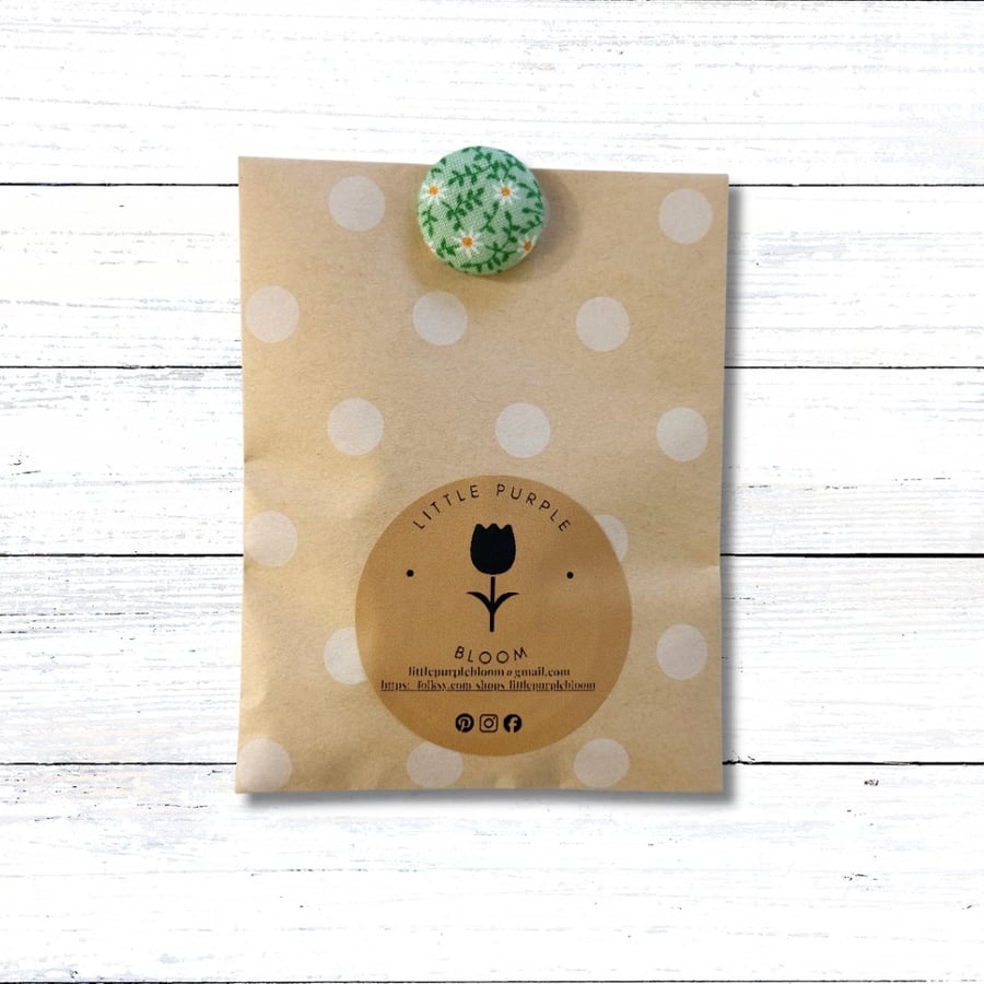 Handmade Fabric Covered Buttons, Set of 4, Green Buttons, 23mm