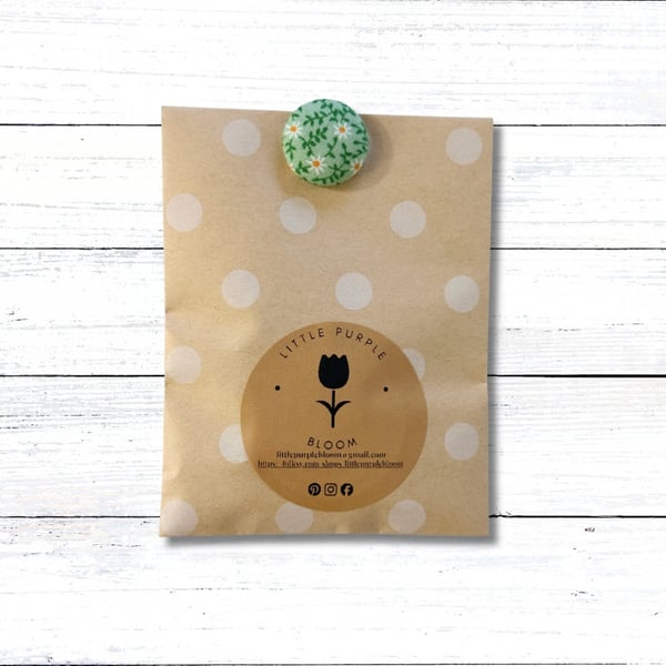 Handmade Fabric Covered Buttons, Set of 4, Green Buttons, 23mm