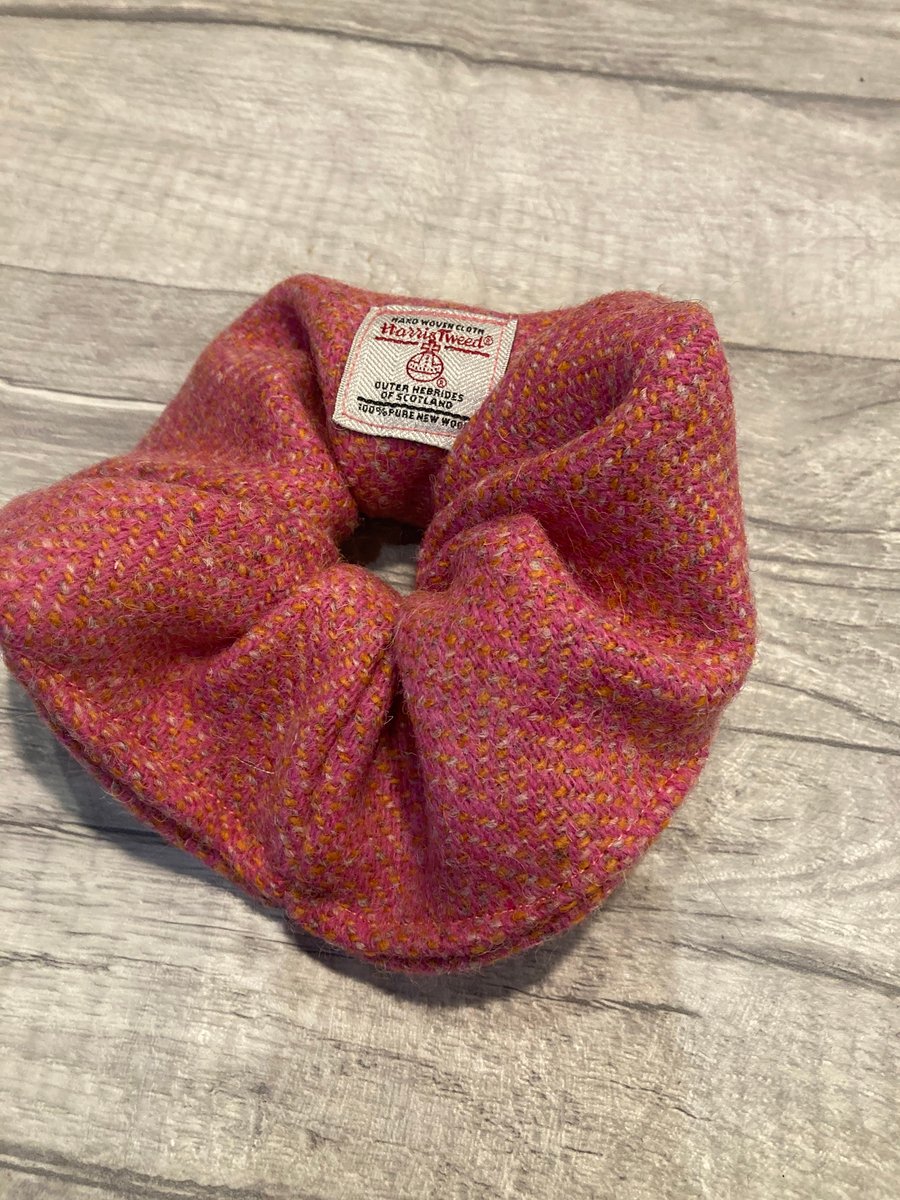 Harris Tweed Scrunchie Pink Tweed