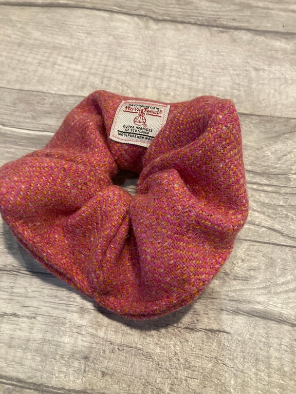 Harris Tweed Scrunchie Pink Tweed