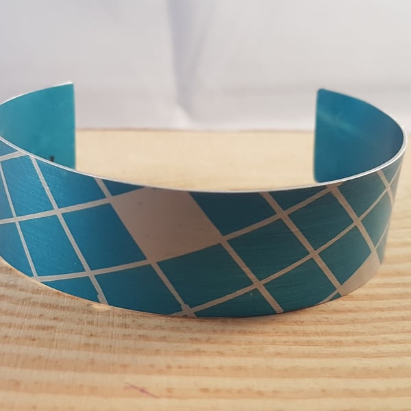 Anodised Aluminium Blue and Silver Checked Bangle AABA041804