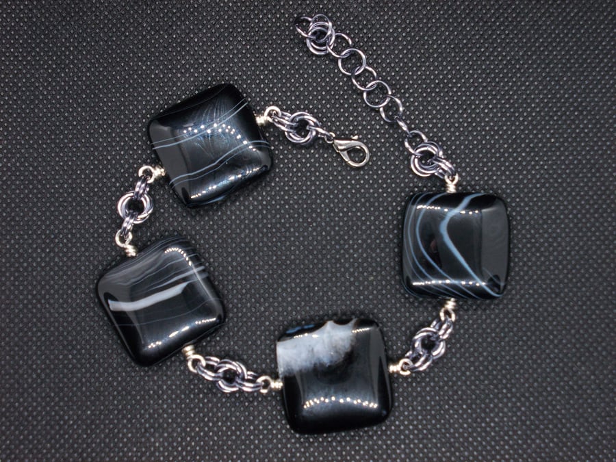 Black agate square chainmaille bracelet