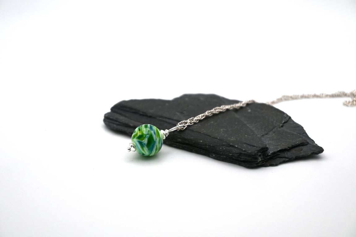 green swirl lampwork glass pendant necklace