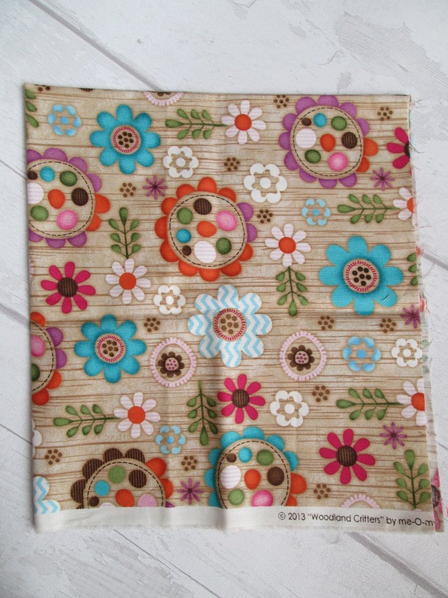 SALE - Fat Quarter - Woodland Critters Floral on Wood Effect Background