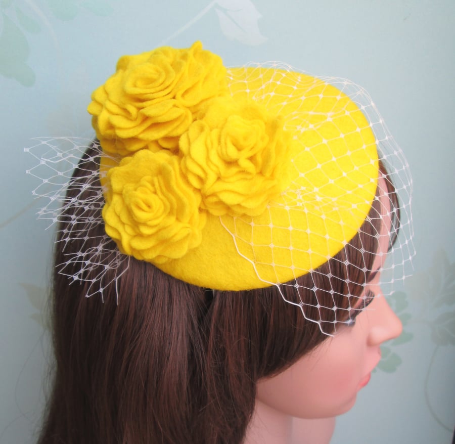 Yellow Vintage Style Cocktail Hat - Felt Fascinator, 50s hat, Womens Formal Hat