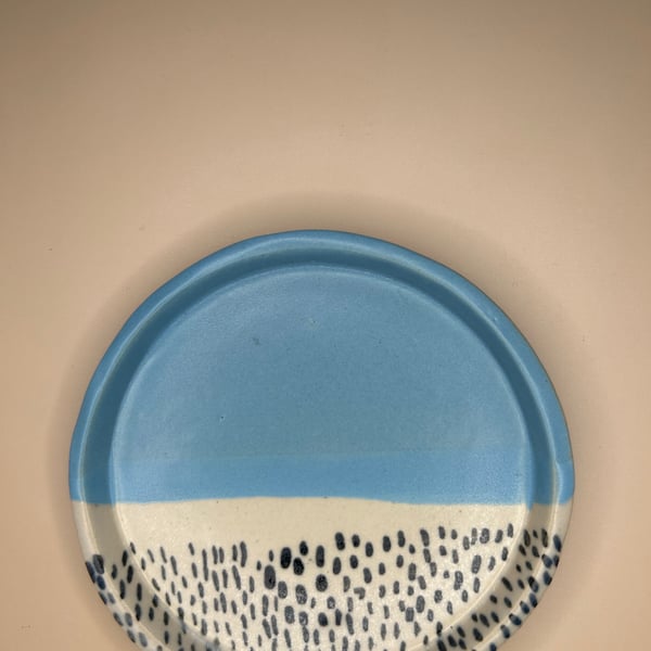 Light blue dash coaster dish