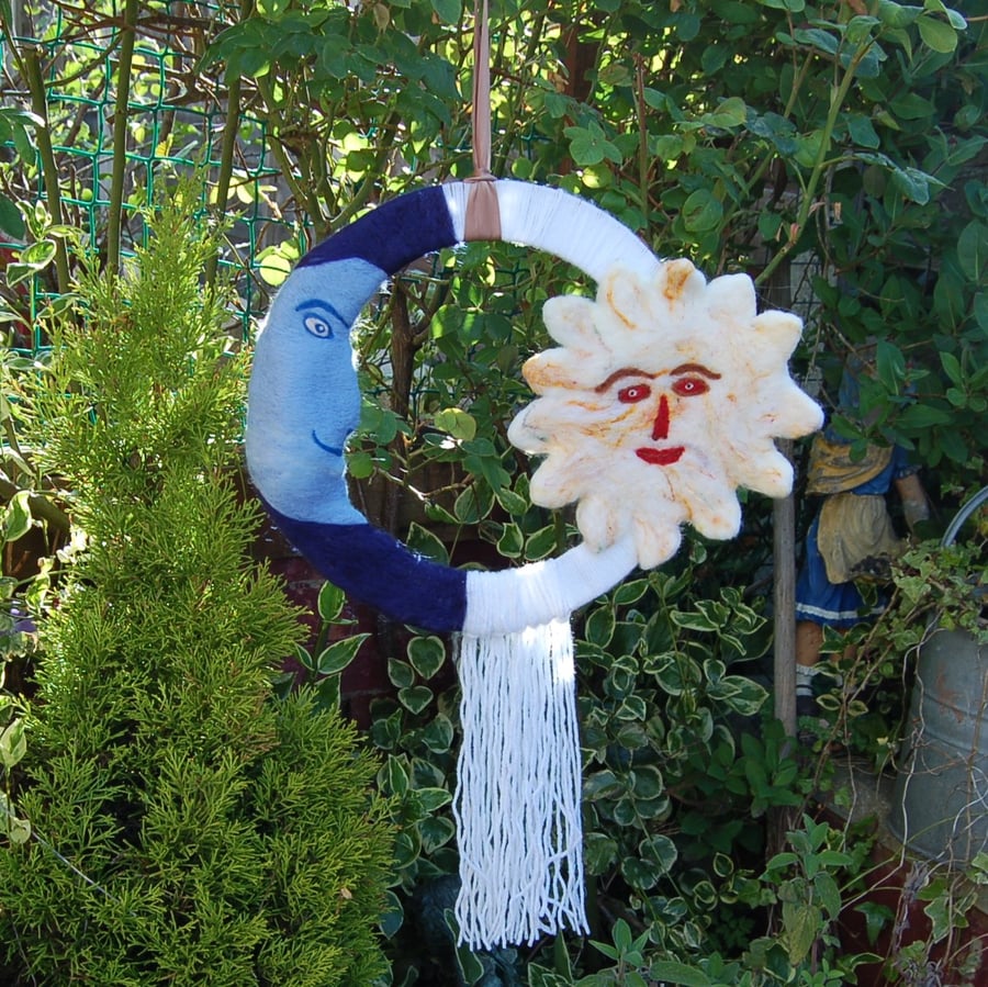 Needle felt Sun and Moon wall hanging - needle felt wall hanging, Nursery decor