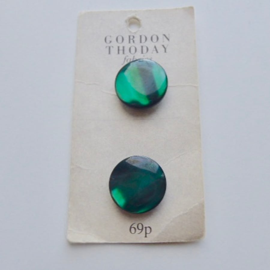 Emerald green buttons, vintage buttons, round buttons