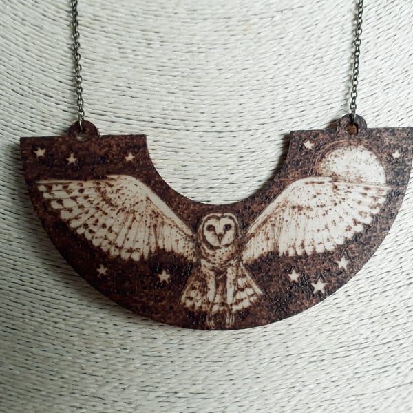 Pyrography barn owl wooden pendant