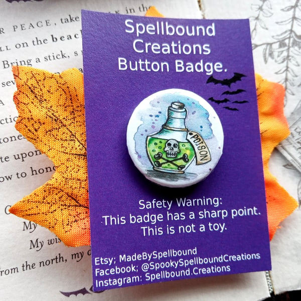 Poison Bottle, 25mm Button Badge, Pin Badge, Halloween Badge, Spooky Badge, 