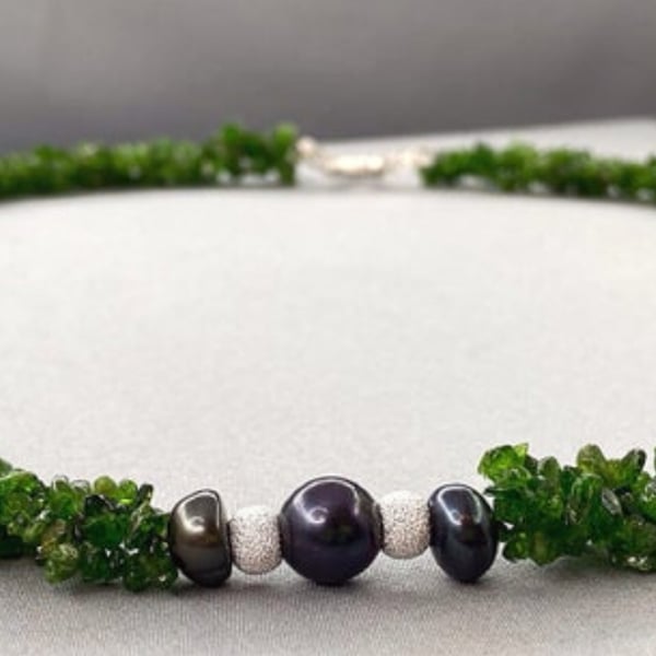 Russian Diopside & Black Tahitian Pearl Twisted Cluster Necklace
