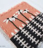HAND EMBROIDERED GREETING CARD VINTAGE FABRIC DAISIES - Image 2