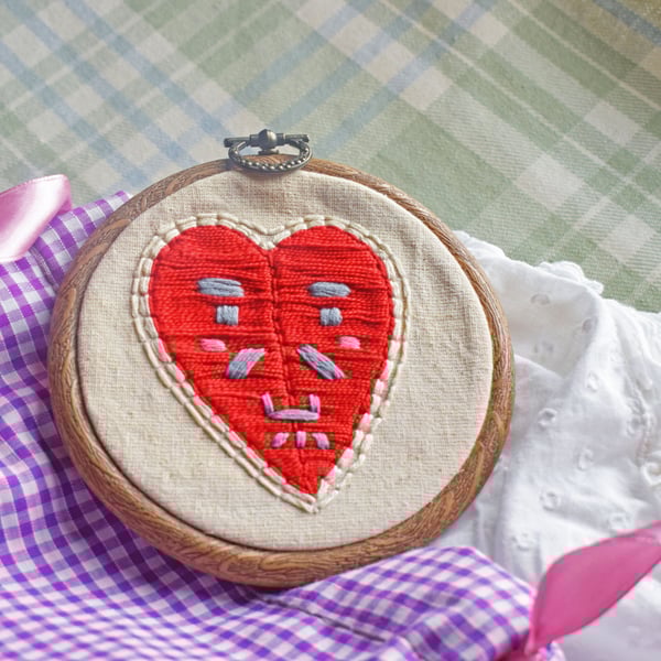 Embroidery Hoop Decoration - Lord Heart