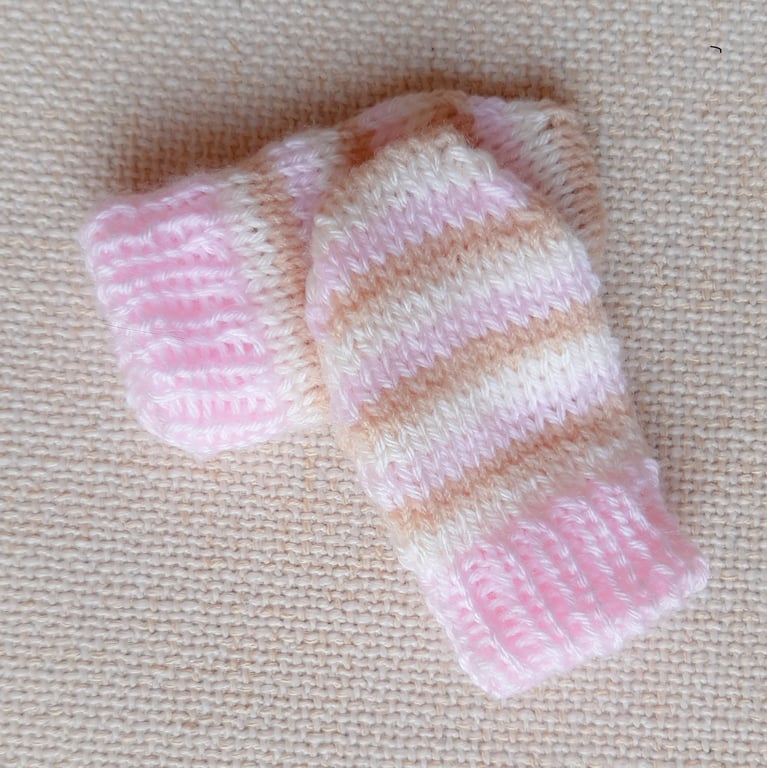 KNITTING PATTERN PDF Special for Babies Mittens