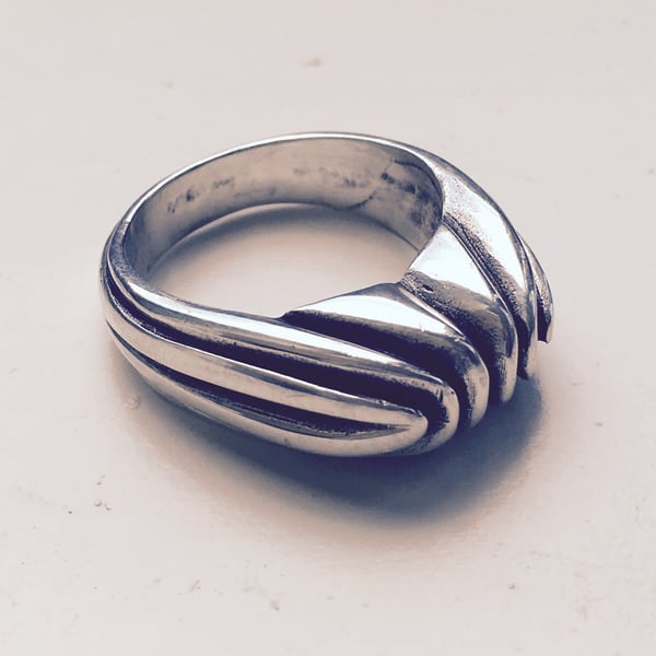 Chunky Silver and oxidised lined ring