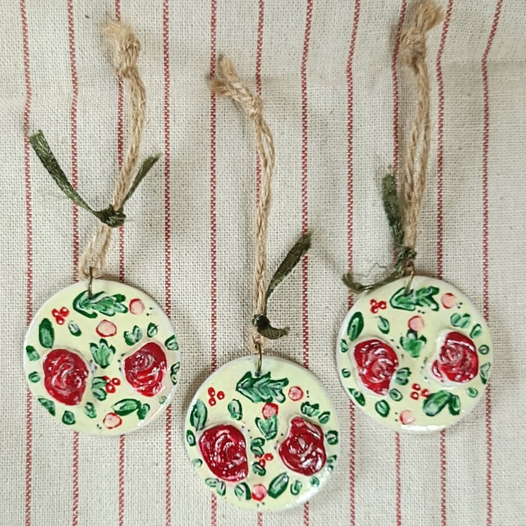 Ditsy rose hanging decorations