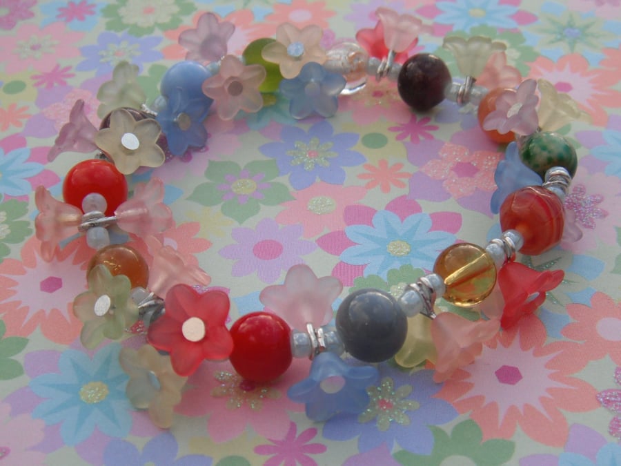 Pretty  Flower Bracelet 