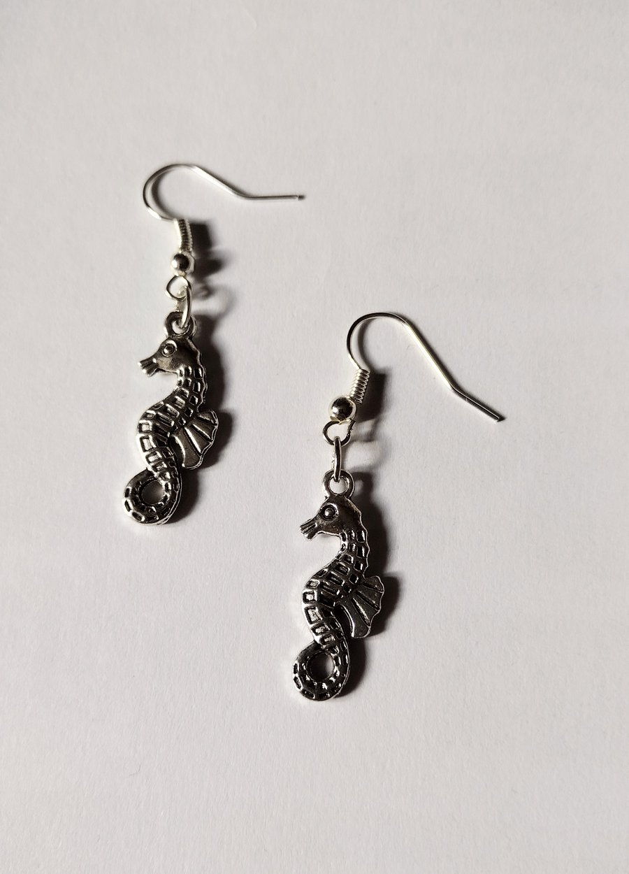Seahorse earrings 