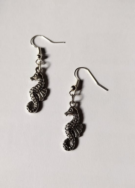 Seahorse earrings 