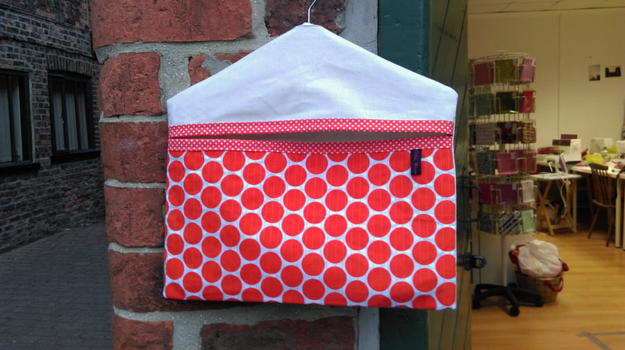 Retro Quilted Multi Use Bag - Pegs, Car Tidy, Nappy Holder etc.