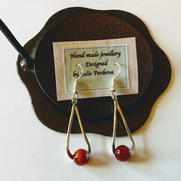 Carnelian dangle gemstone earrings.